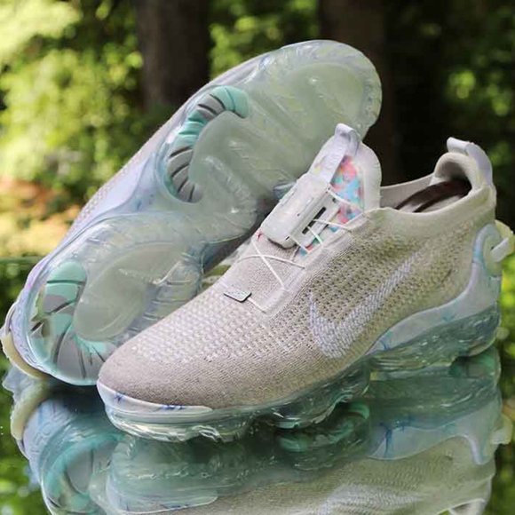 Nike Air VaporMax Flyknit 2020 Men’s Size 9.5 - Picture 5 of 16